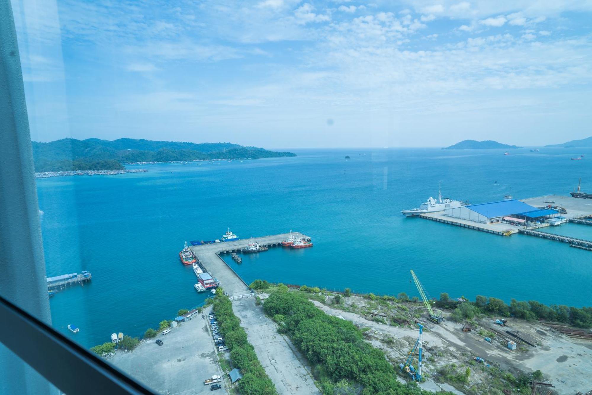 Petronella Suites Apartment @ Jesselton Quay Kota Kinabalu Exterior photo